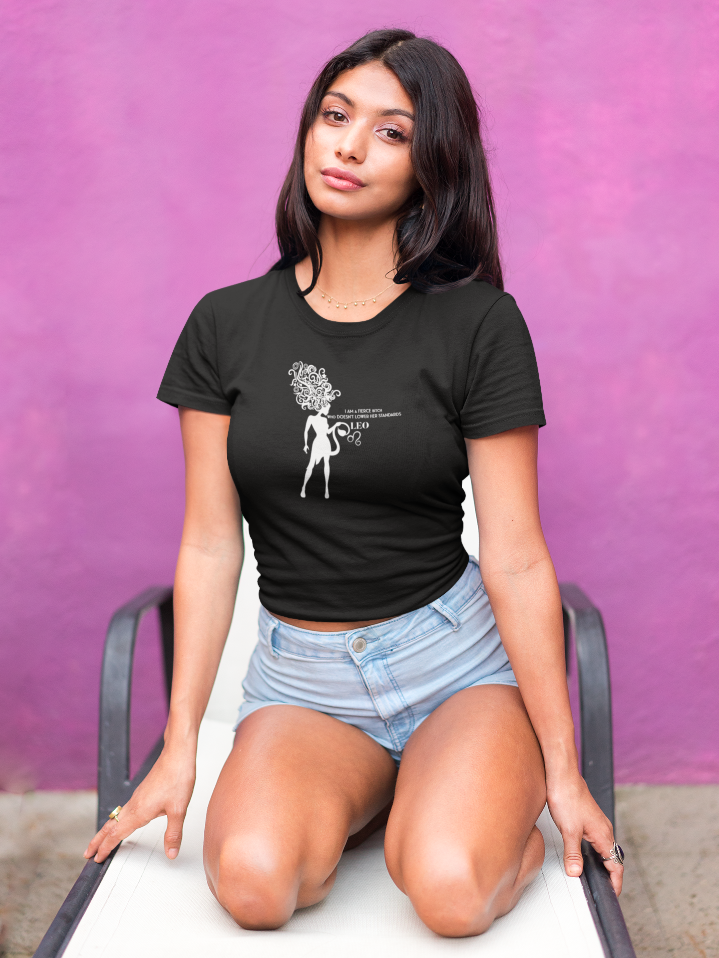 Crop Tee - Leo