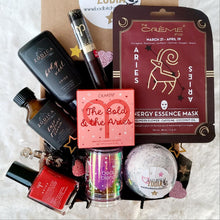 Load image into Gallery viewer, Full Glam Beauty &amp; Make Up Gift Set - Aries
