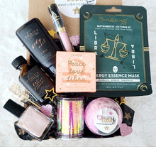 Load image into Gallery viewer, Full Glam Beauty &amp; Make Up Gift Set - Libra
