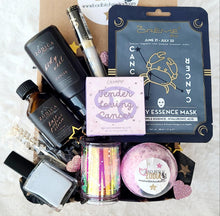Load image into Gallery viewer, Full Glam Beauty &amp; Make Up Gift Set - Cancer
