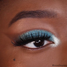 Load image into Gallery viewer, Eye Shadow Palette - Aquarius
